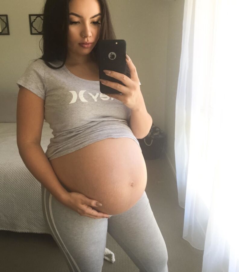 Preggo Roxanne