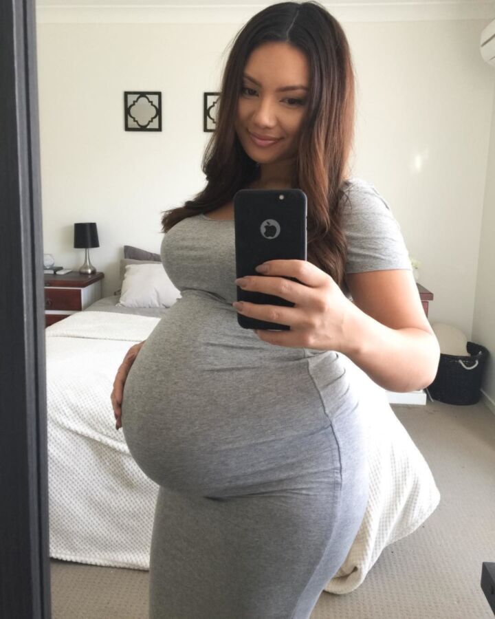 Preggo Roxanne