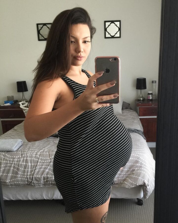 Preggo Roxanne