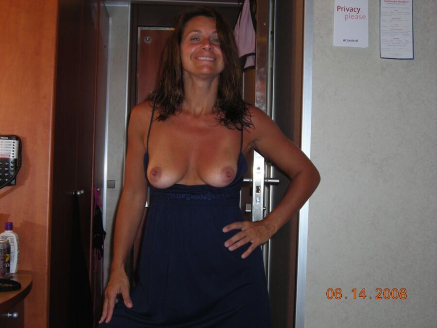 Cruise Milf