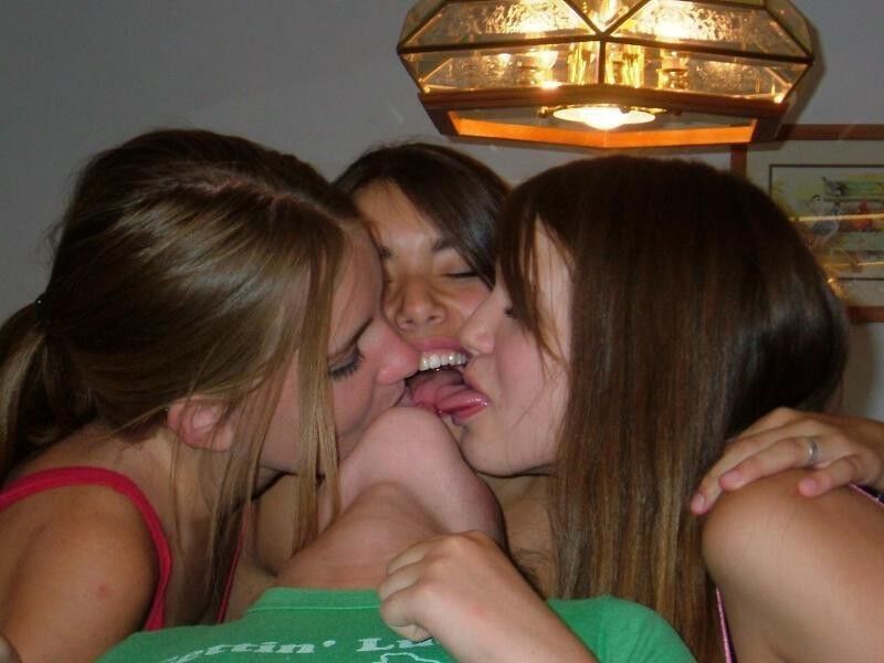 Teen Tongues Want to Lick Everything