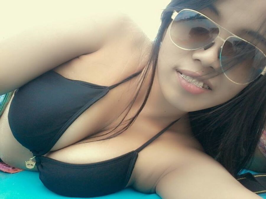 Dao, une fille thaïlandaise aux gros seins