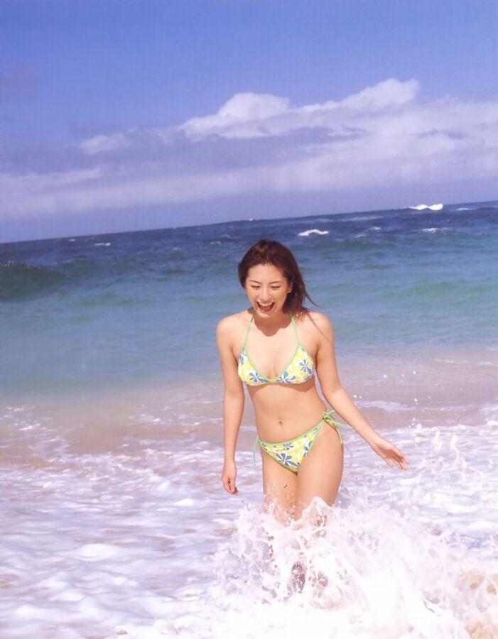 Haruna Yabuki - Praia Privada