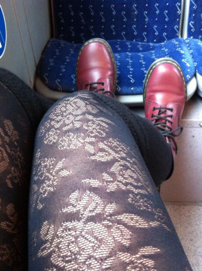 Feet on train seats France Edition