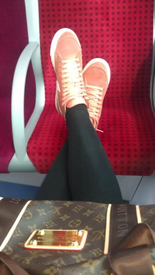 Feet on train seats France Edition