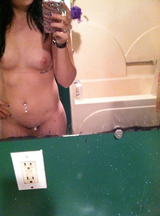 Brooklyn Lahaie, selfies d'une jeune nue