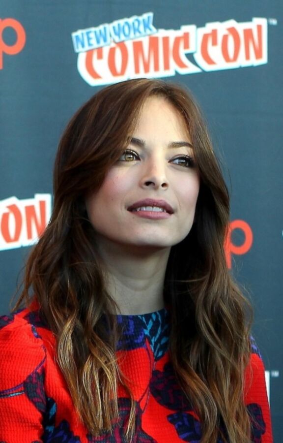 Kristin Kreuk, de Smallville à Bela