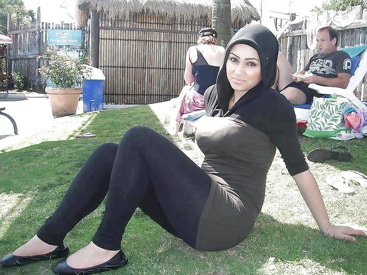 Hijab Ass