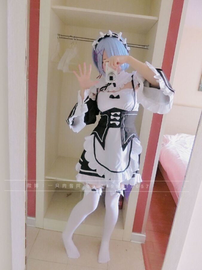 Re Zero - Beau et sensuel cosplay Rem ero