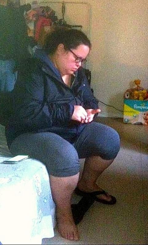 Suegra bbw borracha y desperdiciada se desmayó, ¿qué le harías?