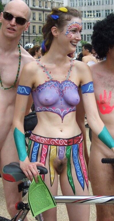 Bodypainting im Freien