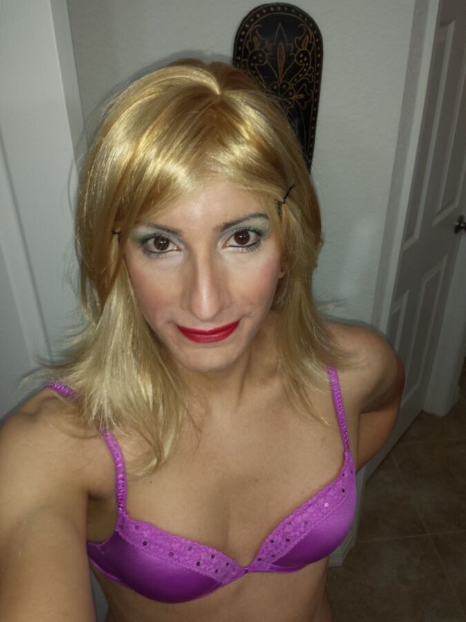 Princesse Sativa italienne (travesti amateur)