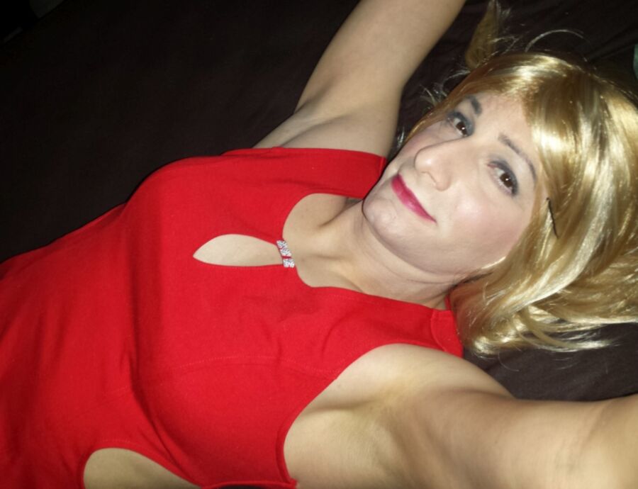 Italian Princess Sativa (Amateur Crossdresser)