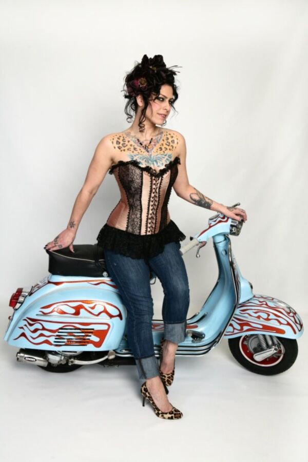 Danielle Colby – American Pickers Hot Mama