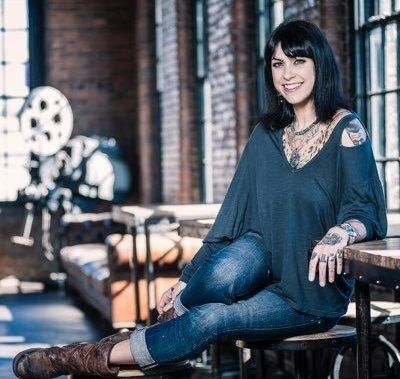 Danielle Colby – American Pickers Hot Mama