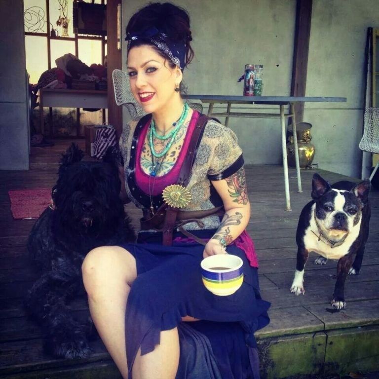 danielle colby - recolectores americanos hot mama