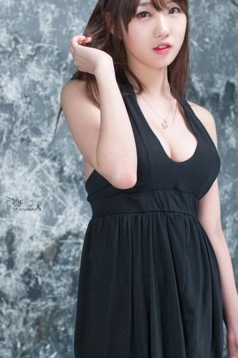 Korean Model So Yeon Yang In Black Dress