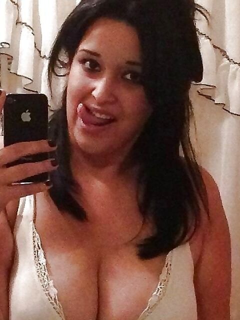 Amateur Big-Titted Whore Exposed