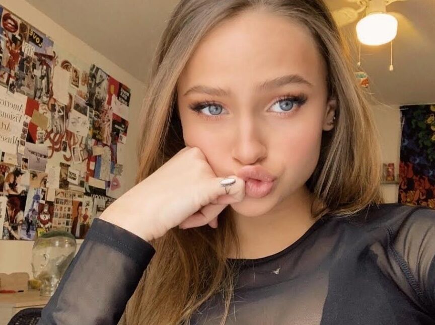 Ella cute teen