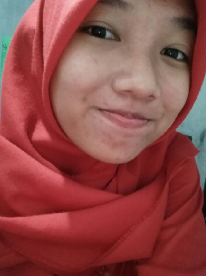 Hijab jilbab indo pour Cumtribute / faux