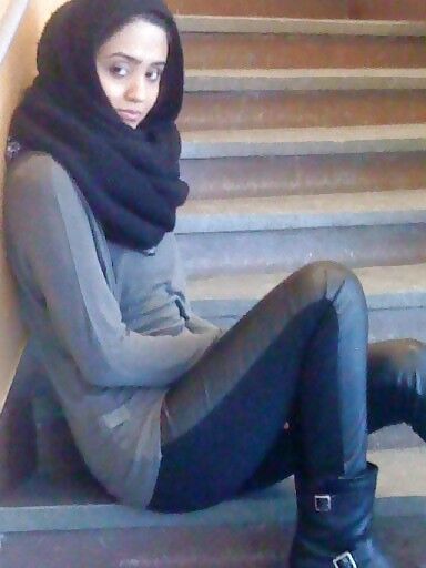 Estudiante universitario hijabi