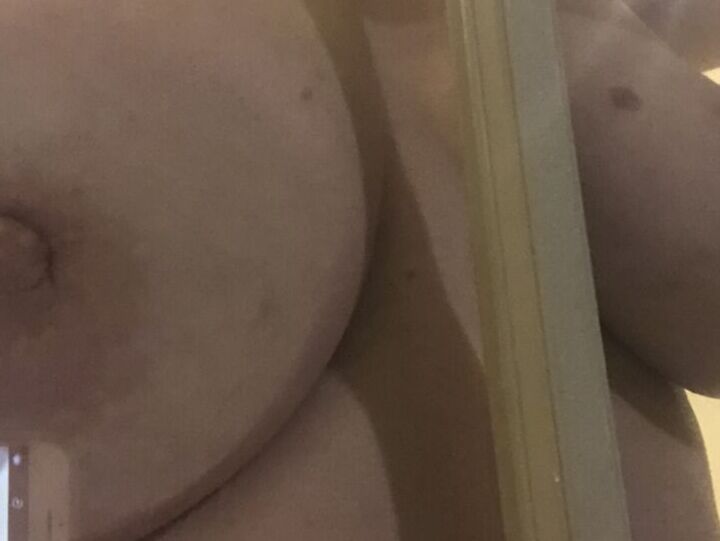 My Sexy MILF Girlfriend Tits on Glass