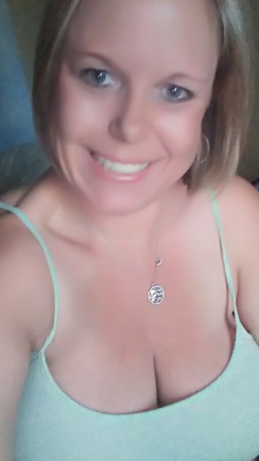 blonde big tit milf