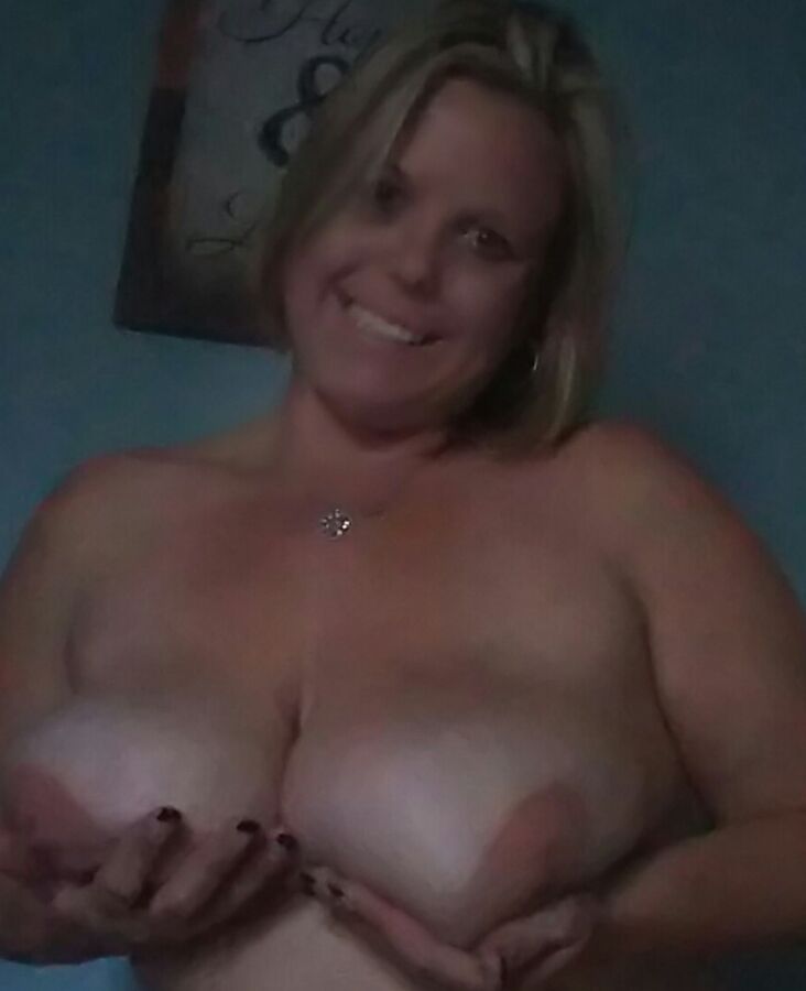 blonde big tit milf