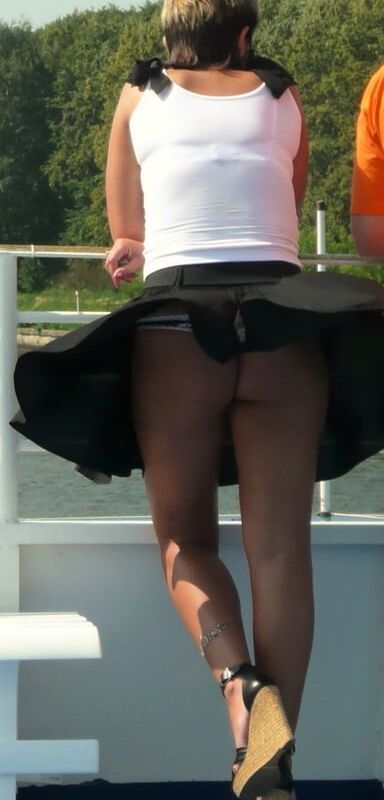 MILF CUL SUR BATEAU CRUISER