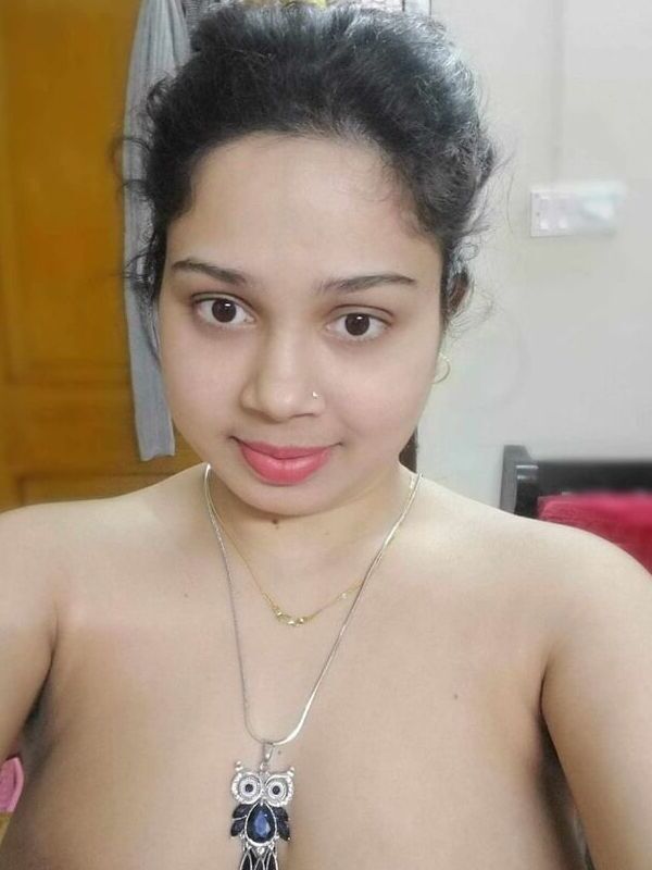 Indian wife selfie for husband