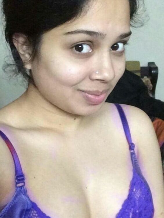 Indian wife selfie for husband