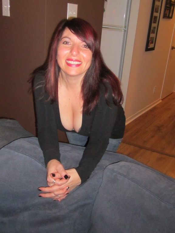 French canadian milfs seeking attention