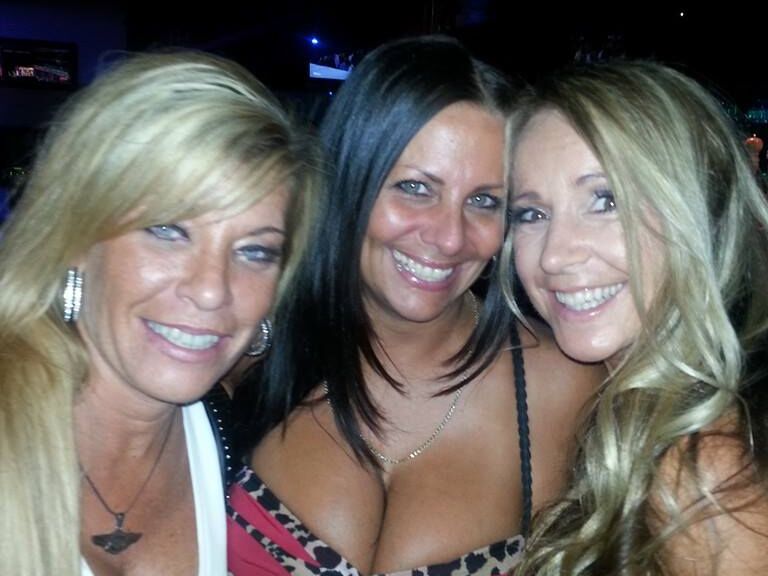 French canadian milfs seeking attention