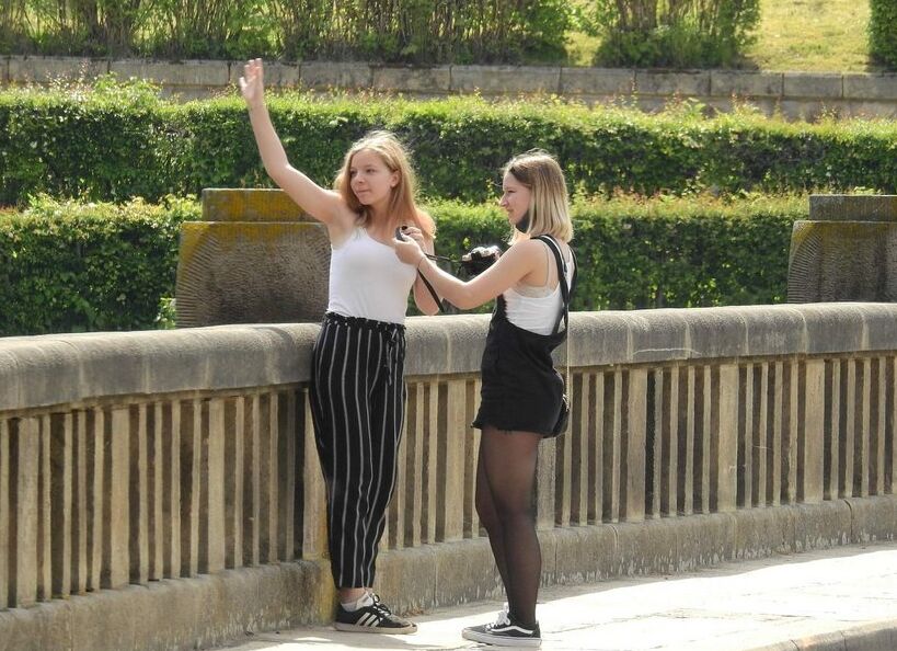 Two hot french candid friends in the parc