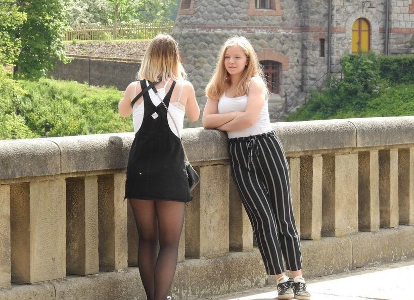 Two hot french candid friends in the parc