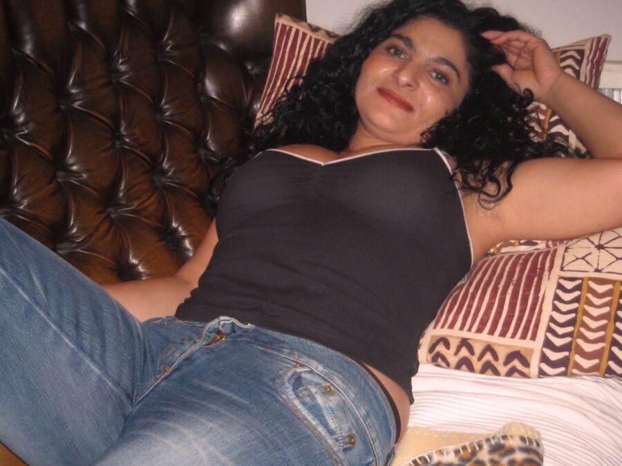 Turkish Busty MILF Melda