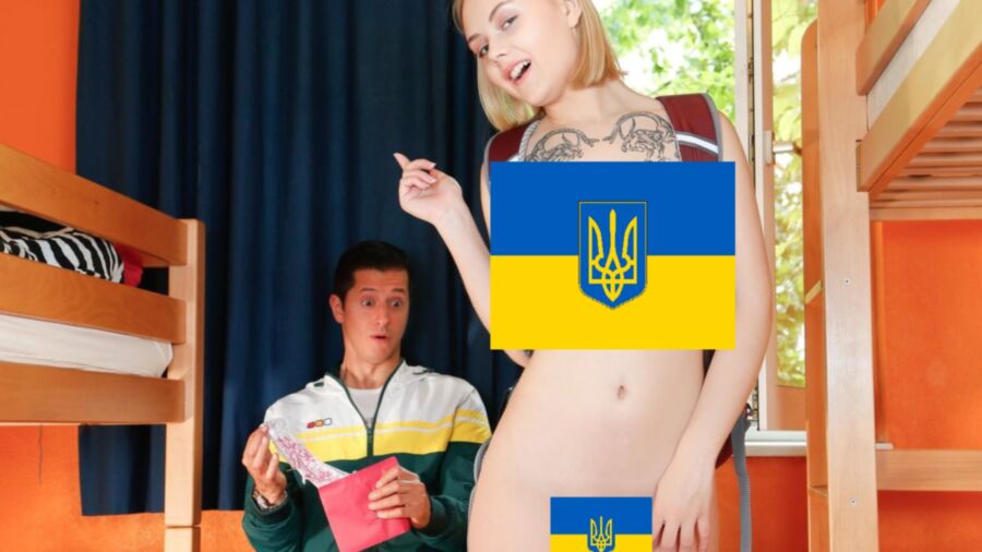 des stars du porno ukrainiennes censurées avec le drapeau ukrainien