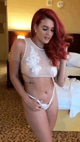 JUSTINA VALENTINE