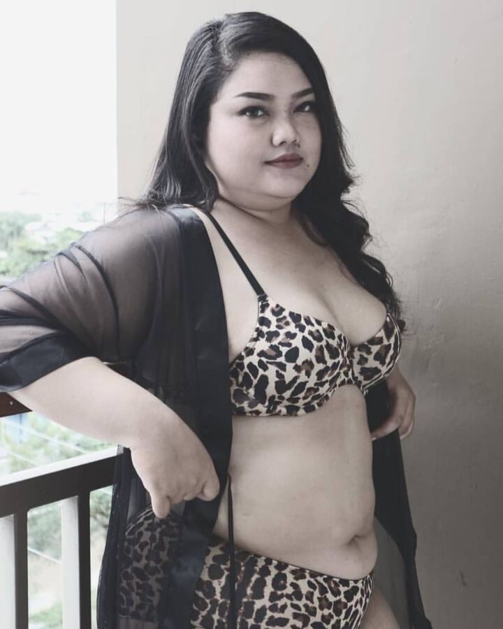 Dhila Handamari Indonesia BBW