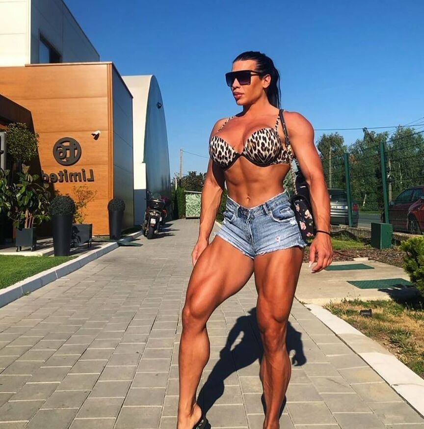 Una Djordjevic! Strong Faced Fit Beauty!