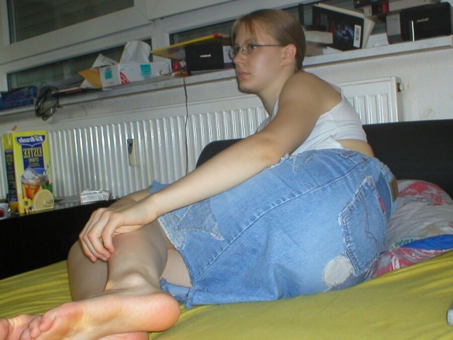 Private pix: hot nerdy German GF