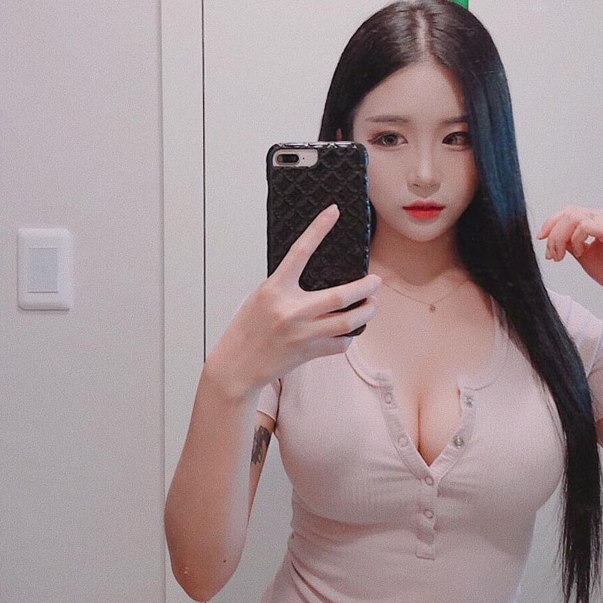 Bomis - Fuckable hypersexualized Korean Chav - Chavs