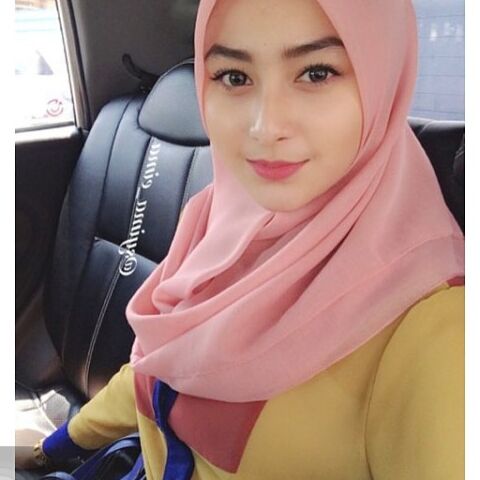 Jilbab mignon et sexy ~Malaisien~