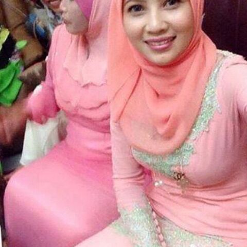 Jilbab Cute And Sexy ~Malaysian~