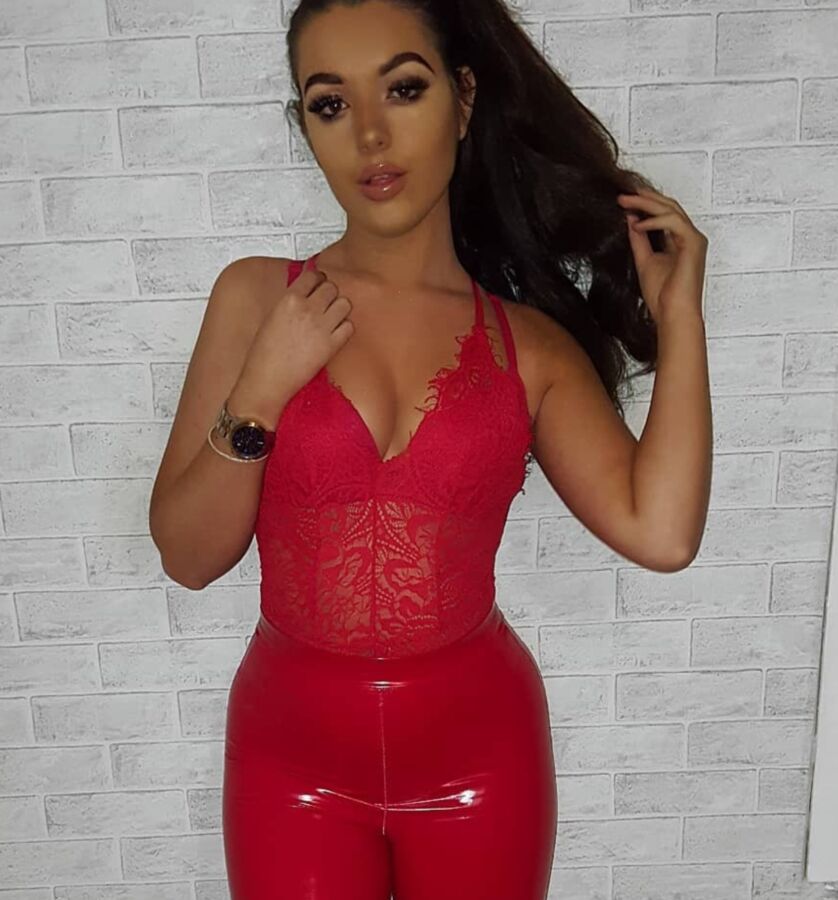 Lydie en latex