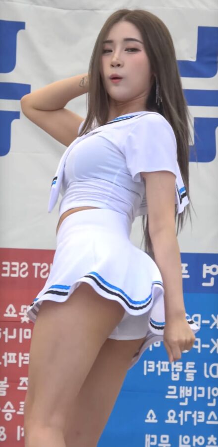 Bomi is so hot and so are her panties