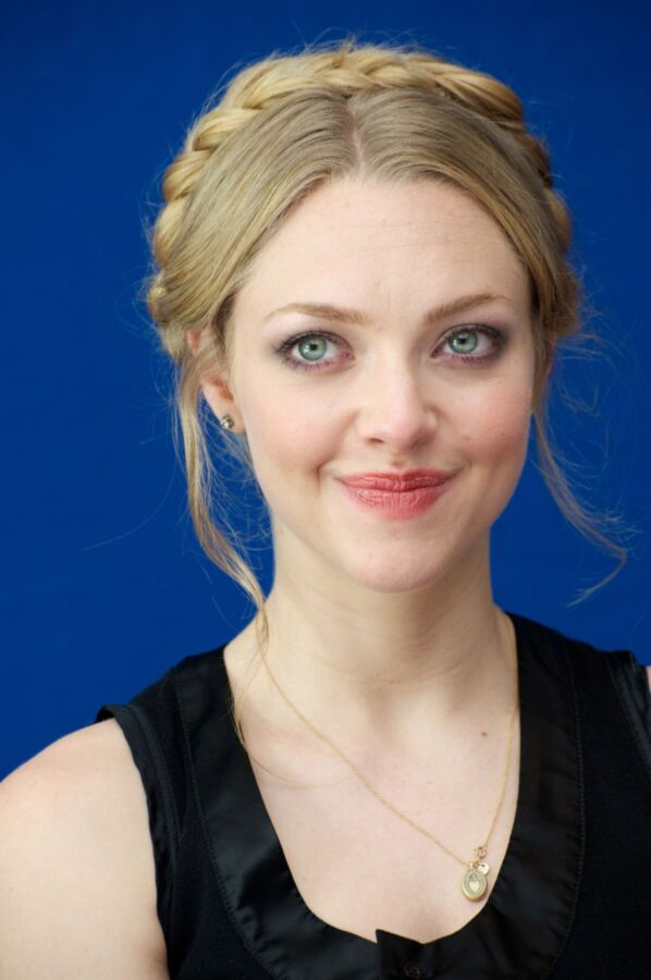 Amanda Seyfried / American Actress ( of )