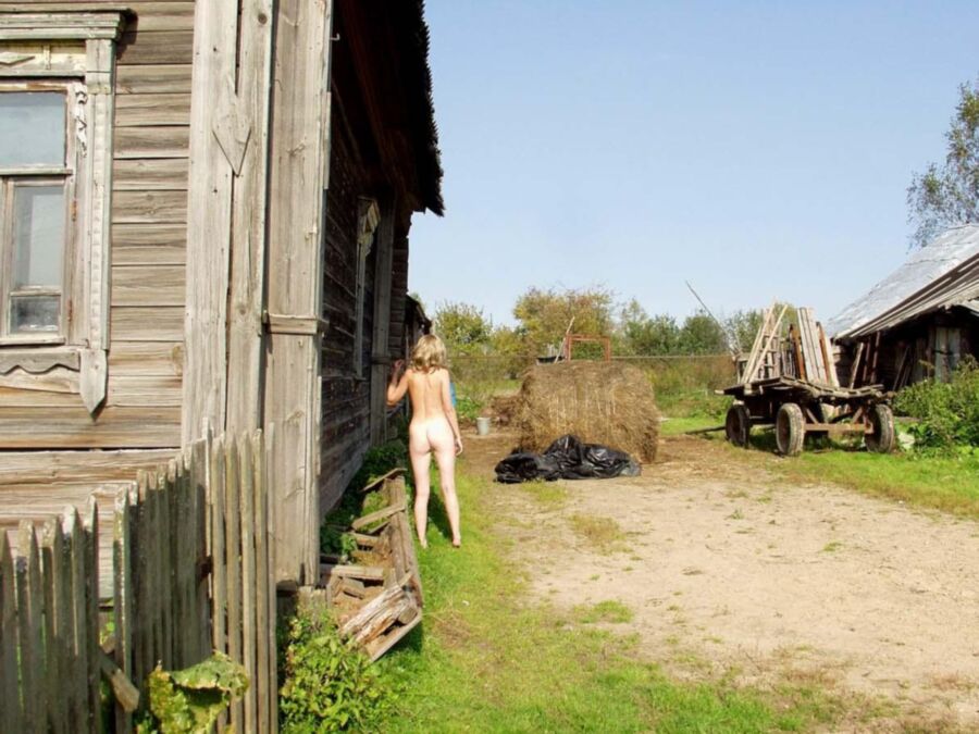 chica de campo expuesta