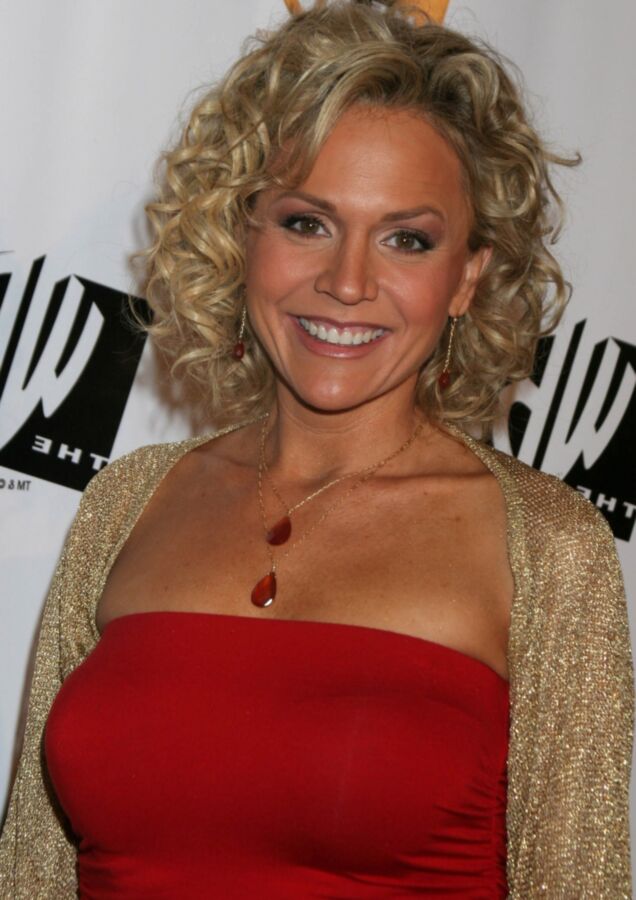 Barbara Alyn Woods / American Actress