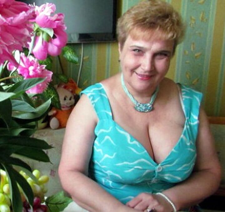 Quelle GILF - Gros seins russe